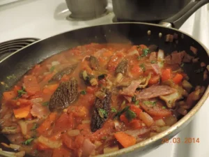 Зморшки тушковані з овочами